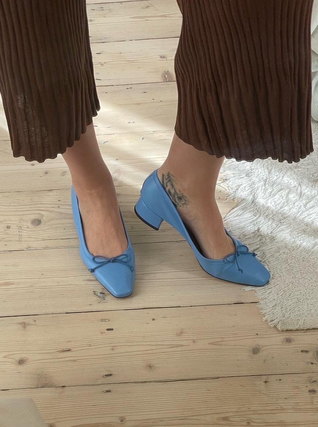 About Arianne - Mina mini heel ballet flats