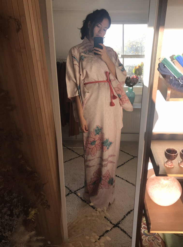 Aika - Shibori silk soft pink kimono