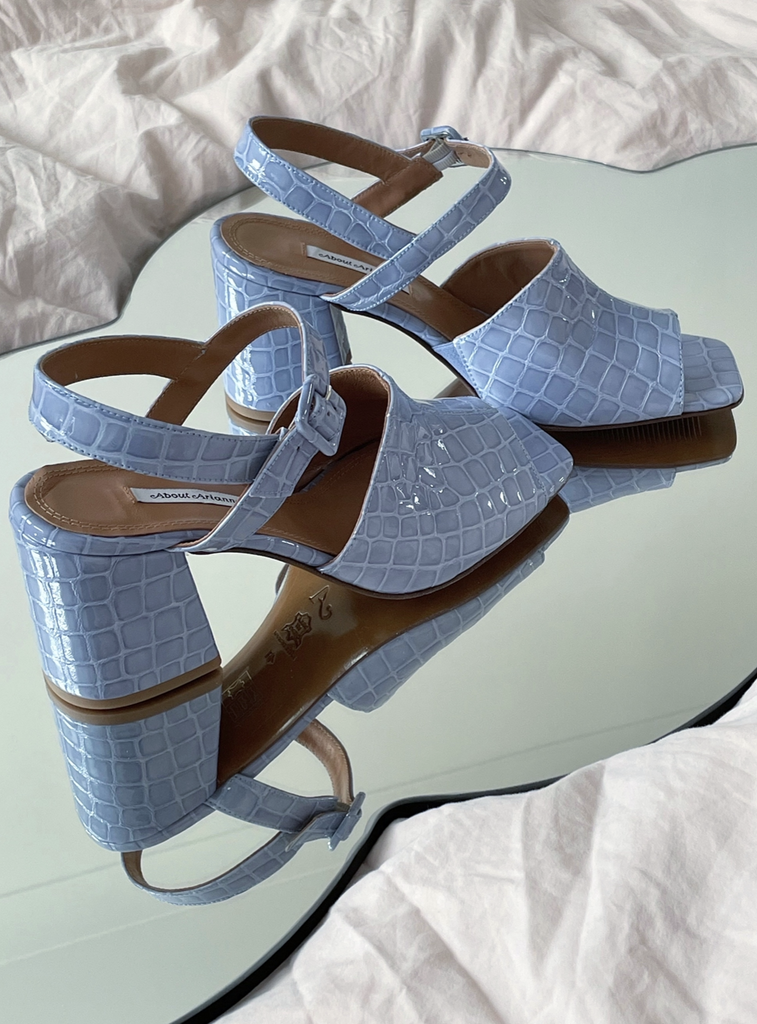 About Arianne - Rita Bluebell sandals (size FR41)