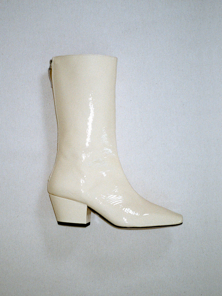 About Arianne - Myrtle Permagena patent leather boots