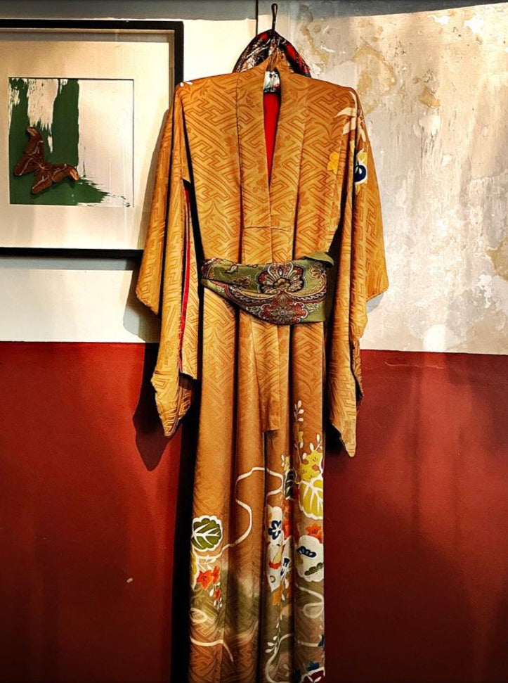 Reina - Gold latte silk kimono