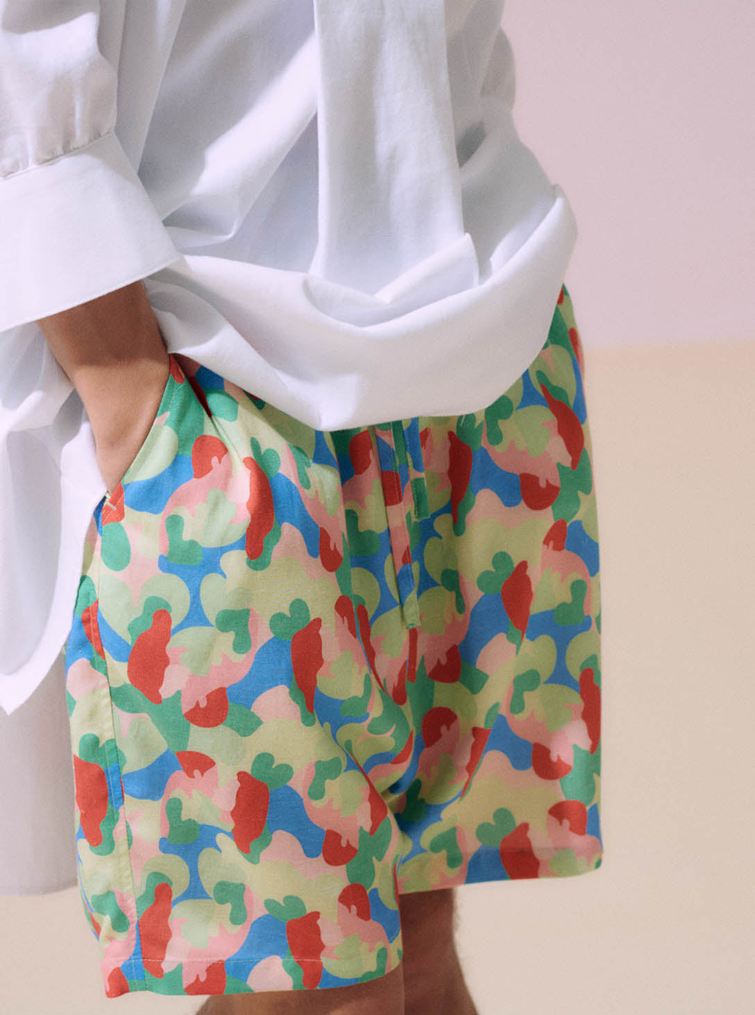 NEUL - Love camo print shorts lettuce